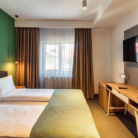 Saga Rooms Victoria  Eksteriør bilde