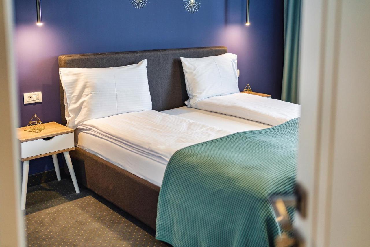 Saga Rooms Victoria  Eksteriør bilde