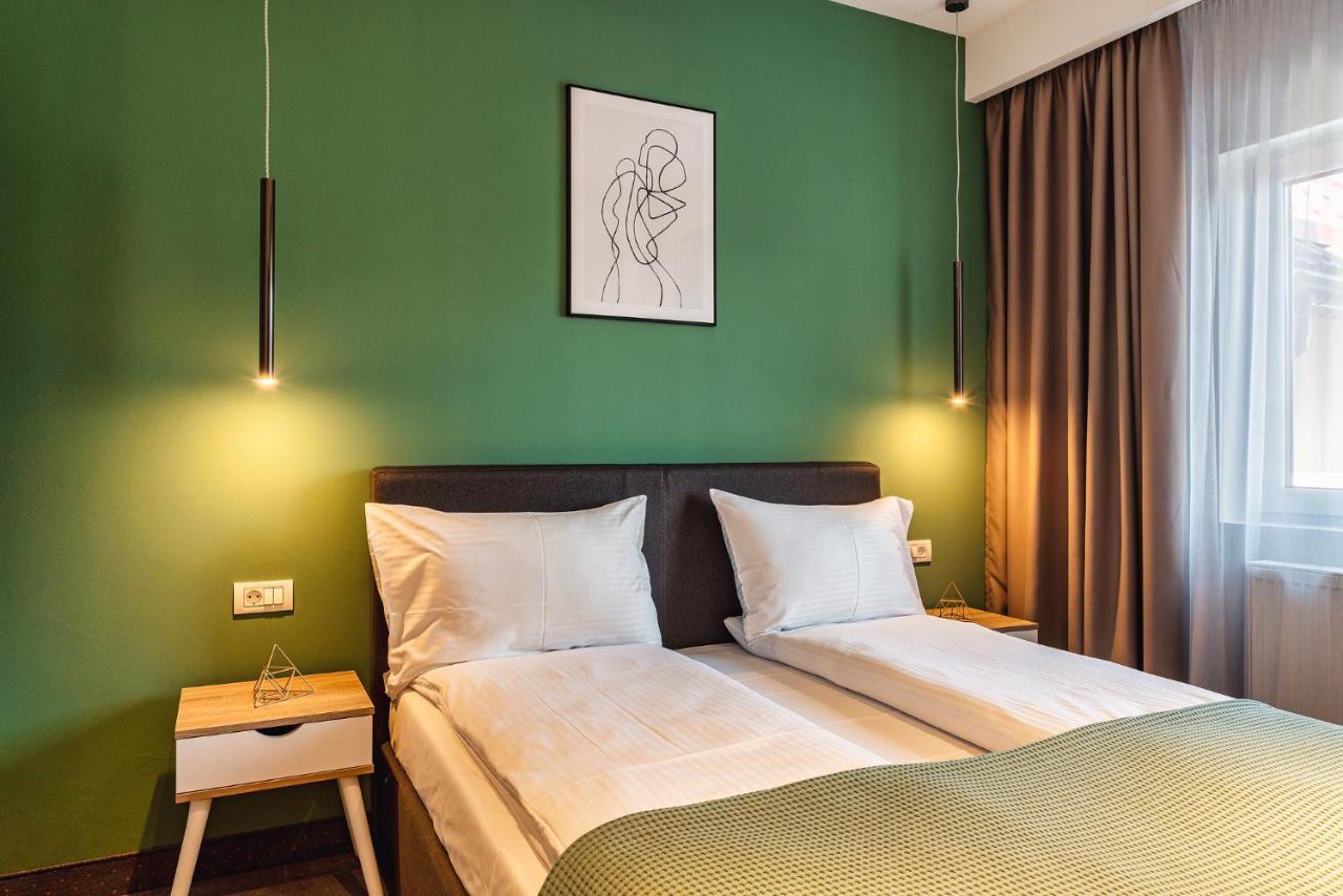 Saga Rooms Victoria  Eksteriør bilde