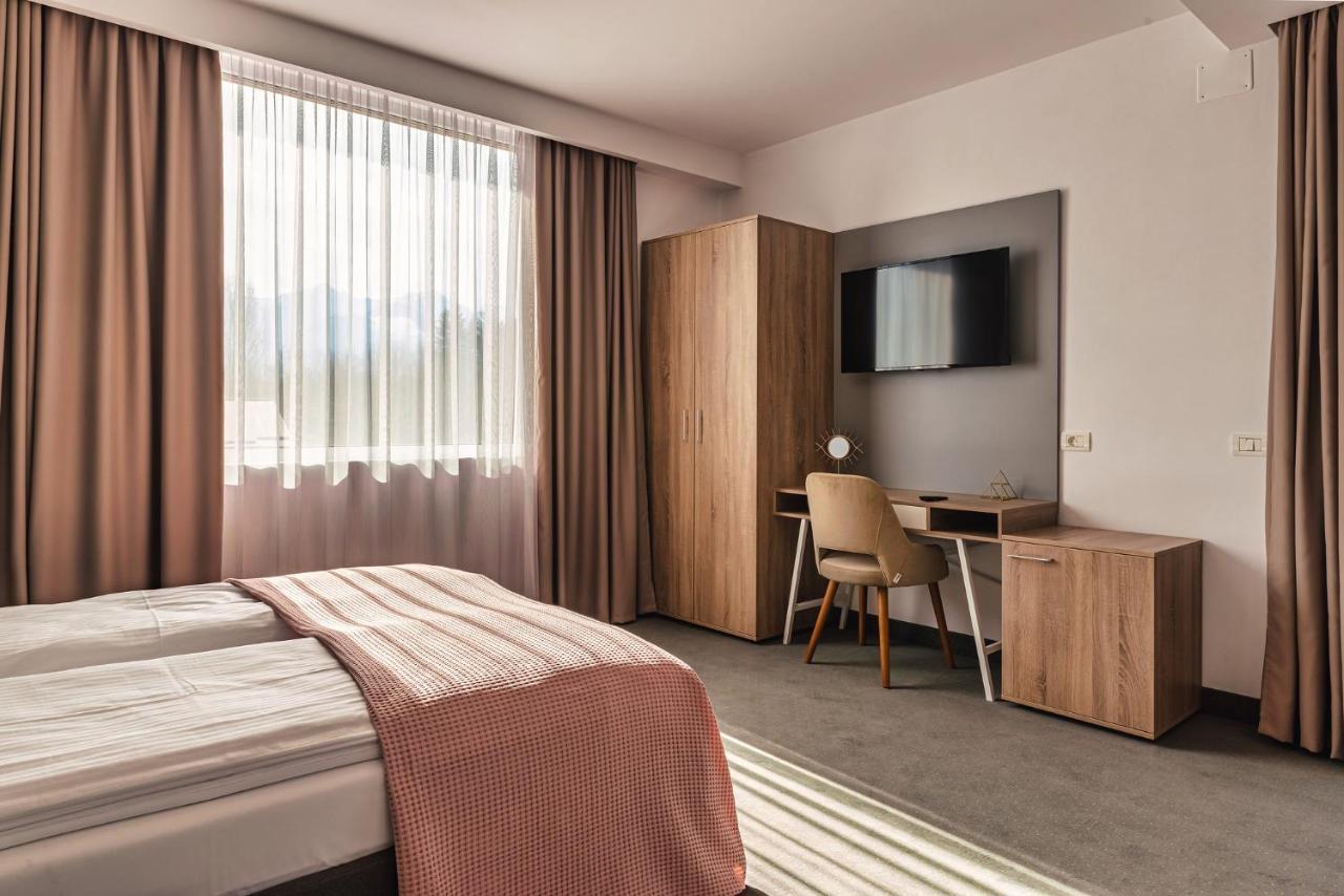 Saga Rooms Victoria  Eksteriør bilde